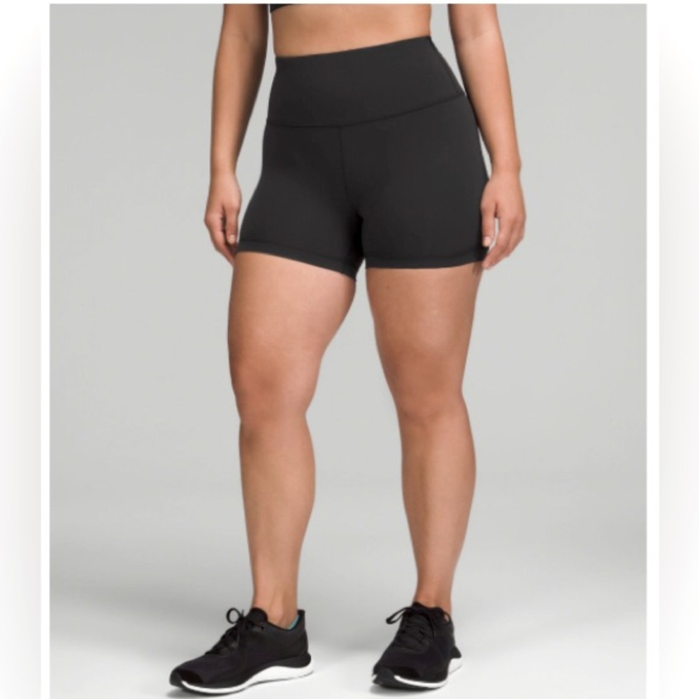 Lululemon Wunder Train Contour Fit High- Rise Short 4”